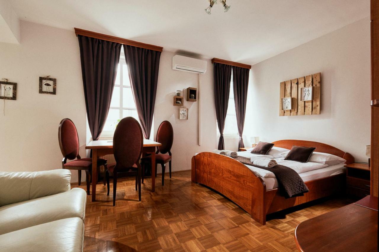 Rooms & Restaurant Ostarija Dolenjske Toplice Luaran gambar